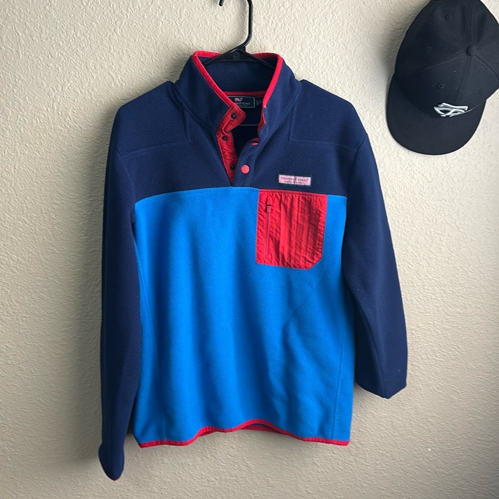 Vineyard vines sweater